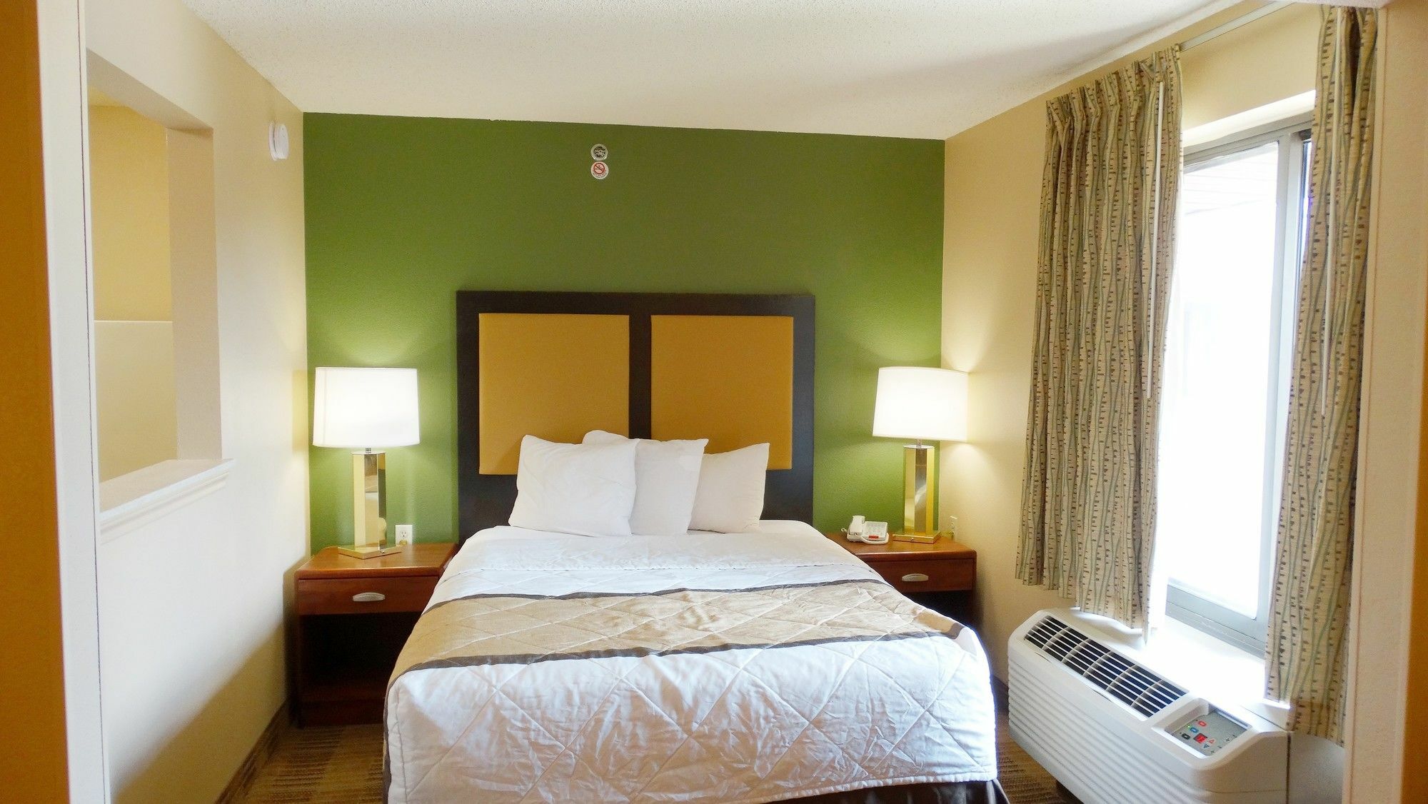 เอ็กซ์เทนด์ สเตย์ อเมริกา - เดอมอยน์ - เวสต์ เดอมอยน์ Hotel Clive ภายนอก รูปภาพ